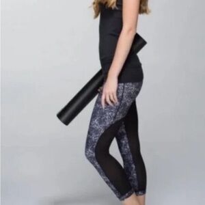 Lululemon Journey Mesh Crop Leggings